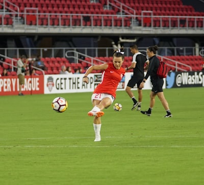 مكهالمكرمهمباشرالانبدوناعلاناتبثحيمنالحرمالمكيالشريف