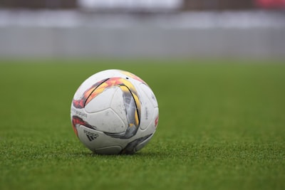 مباريات الدوري الإنجليزي 2025توقعات مثيرة وتنافس شرس بين الأندية الكبرى
